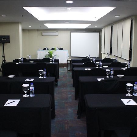 Sahid Mutiara Karawaci Hotel Tangerang Exterior foto