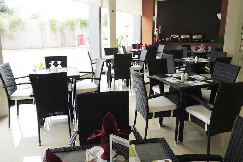 Sahid Mutiara Karawaci Hotel Tangerang Exterior foto