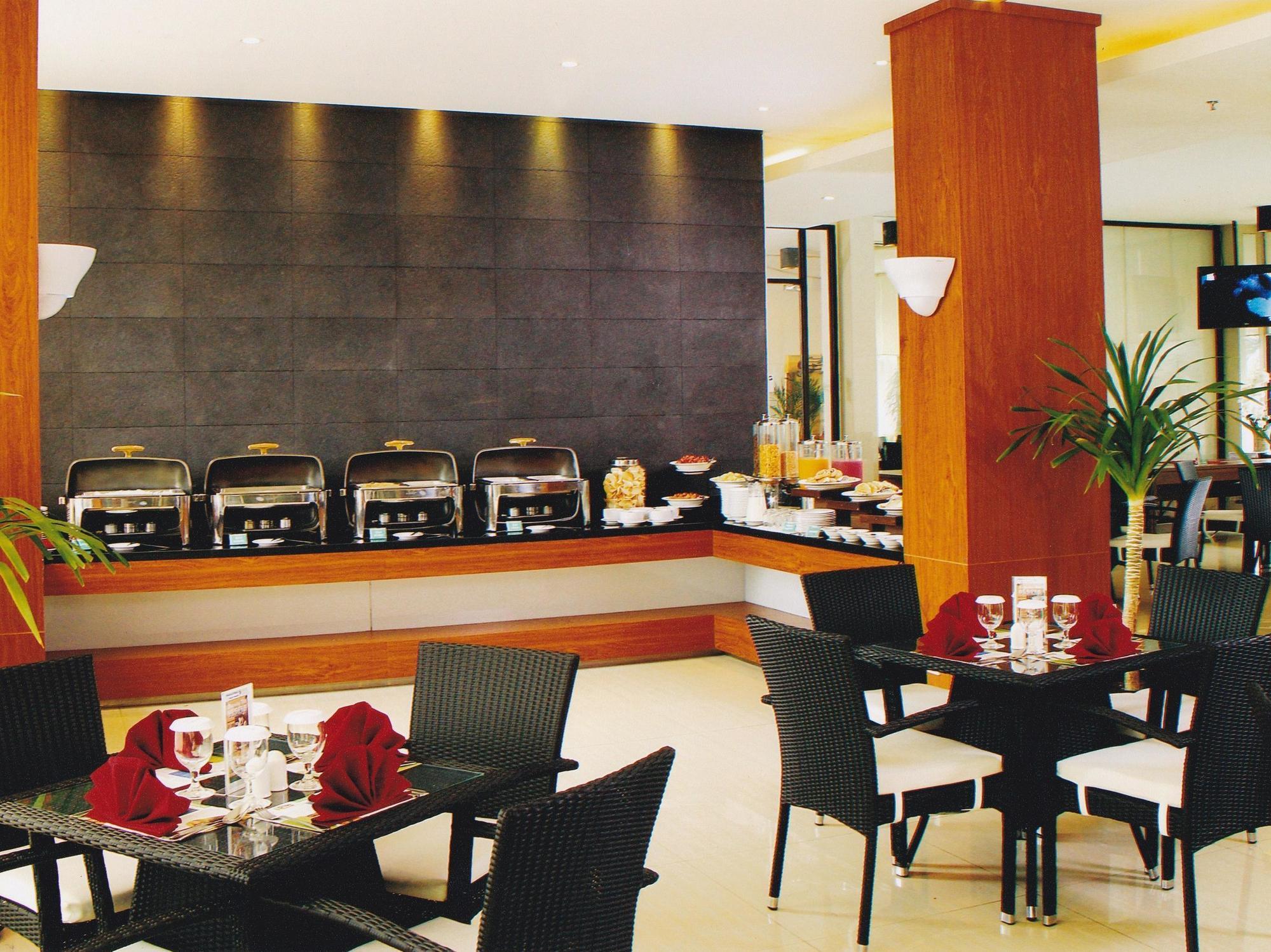 Sahid Mutiara Karawaci Hotel Tangerang Exterior foto