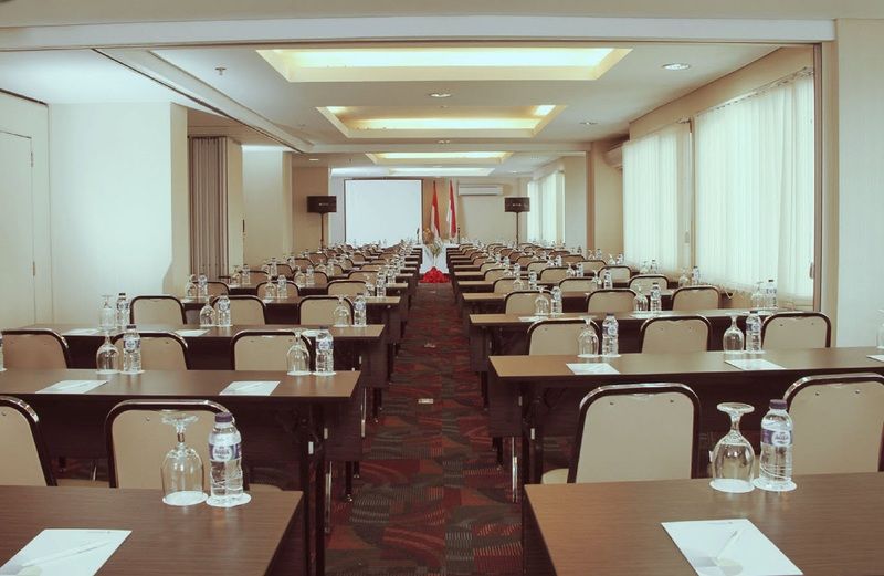 Sahid Mutiara Karawaci Hotel Tangerang Exterior foto