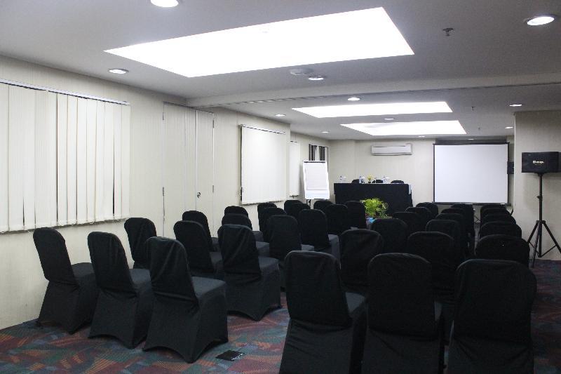 Sahid Mutiara Karawaci Hotel Tangerang Exterior foto