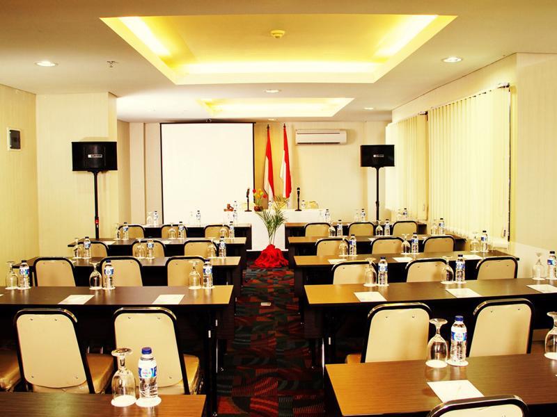 Sahid Mutiara Karawaci Hotel Tangerang Exterior foto